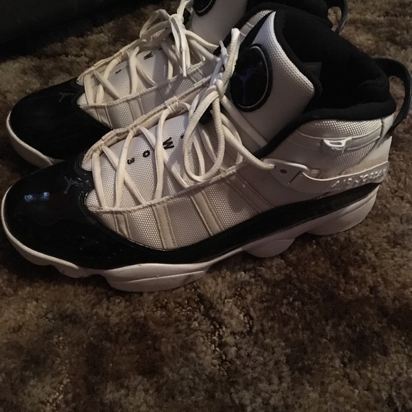 Jordan size 13 - Picture 4 of 5